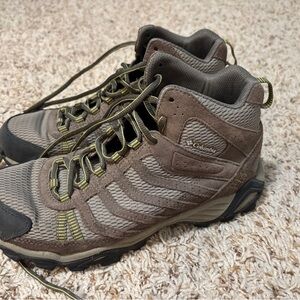 Columbia Men's Brown and Olive Hiking Boots